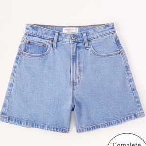 *NEW Curve Love High Rise Dad Short